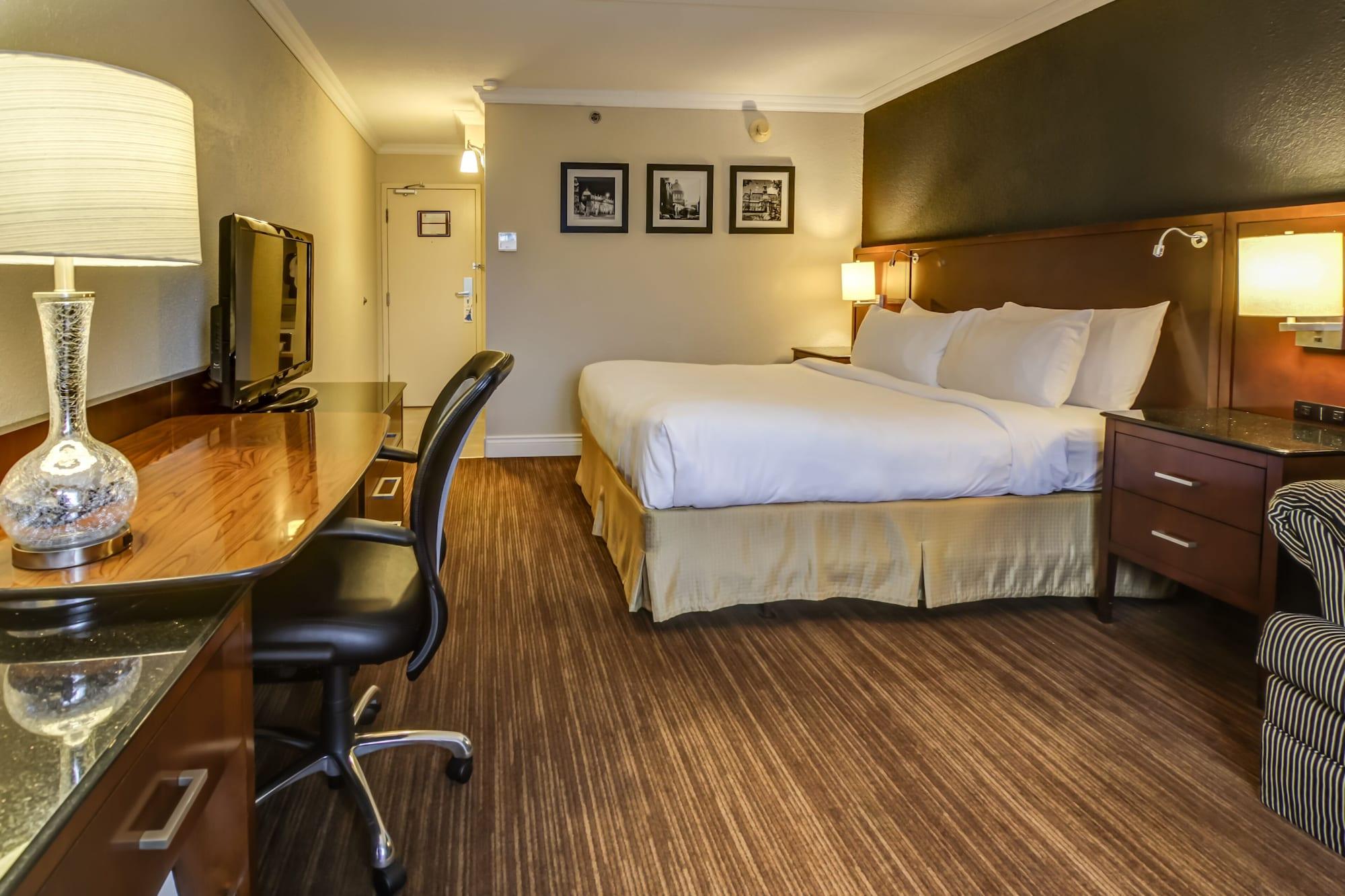La Saguenéenne - Hôtel et Centre de Congrès Chicoutimi Esterno foto
