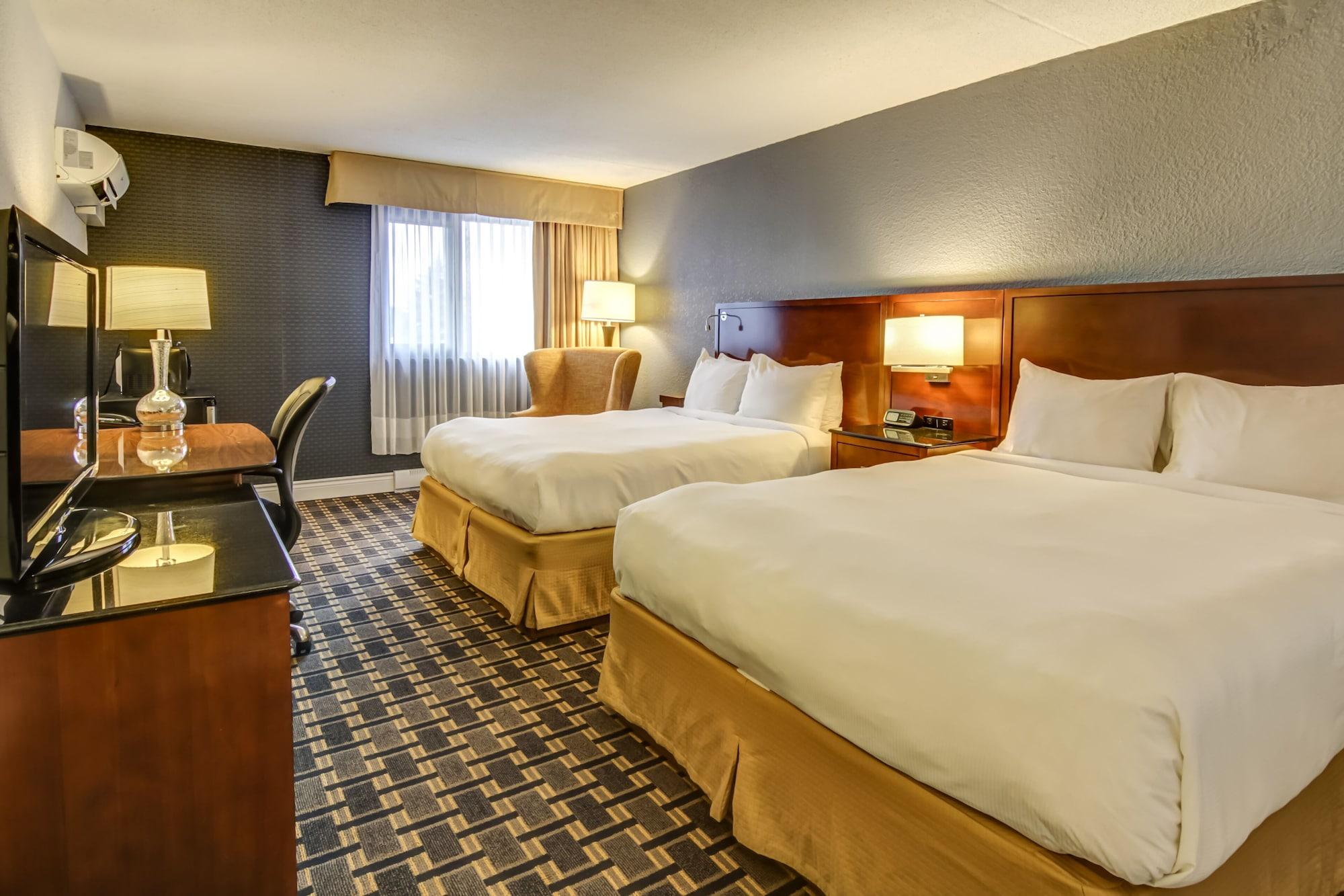 La Saguenéenne - Hôtel et Centre de Congrès Chicoutimi Esterno foto
