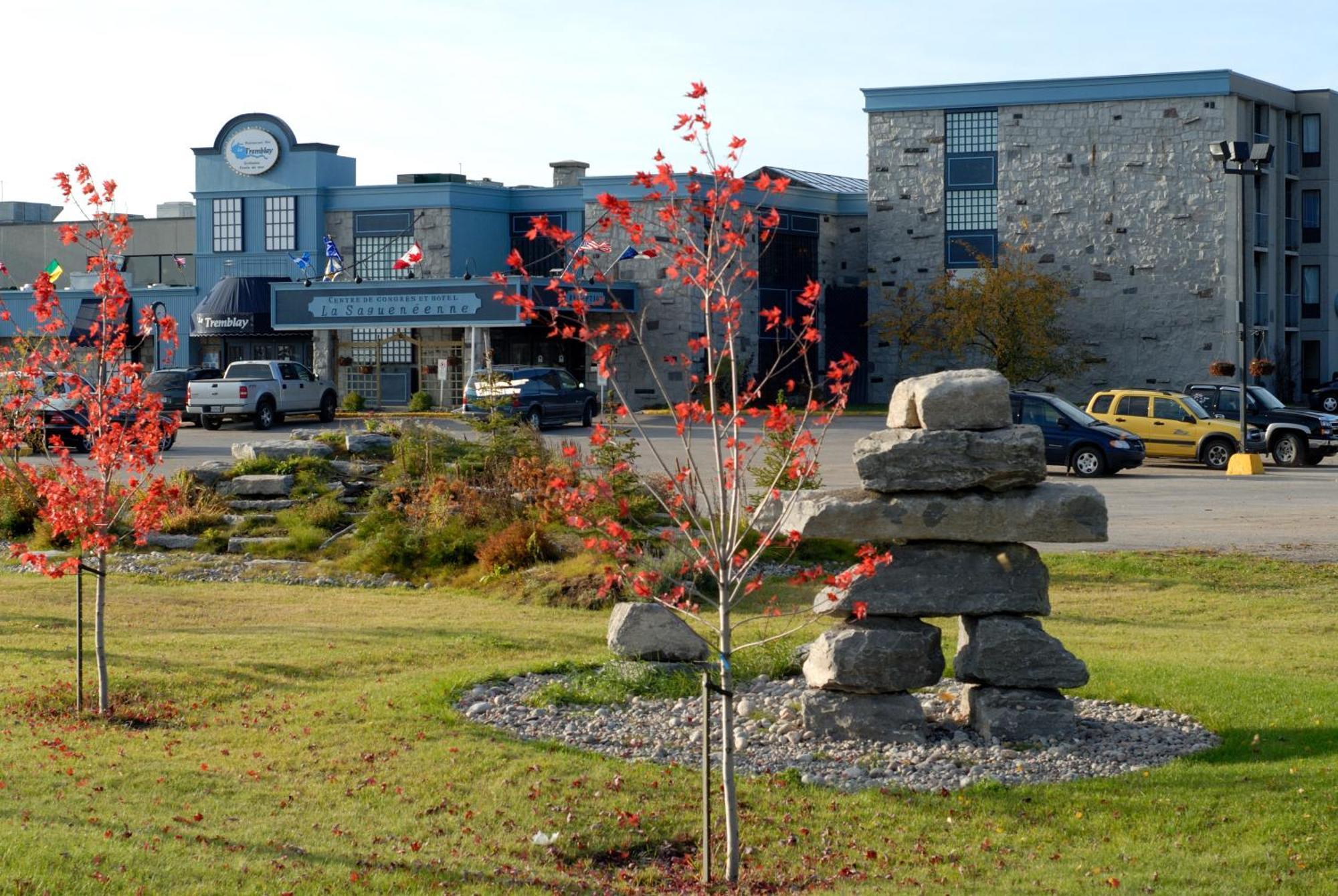 La Saguenéenne - Hôtel et Centre de Congrès Chicoutimi Esterno foto
