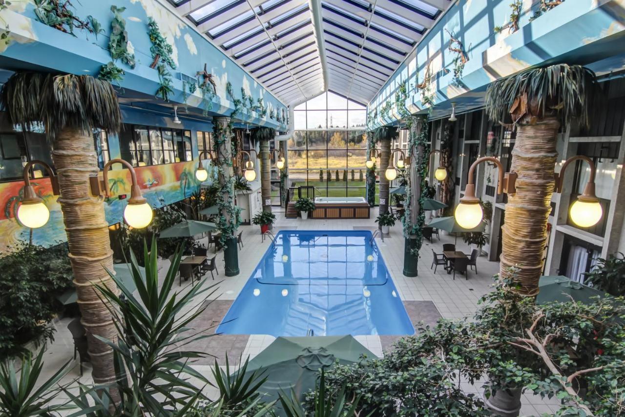 La Saguenéenne - Hôtel et Centre de Congrès Chicoutimi Esterno foto
